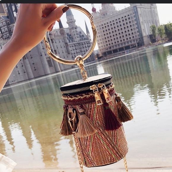 Cylindrical Woven Straw Bucket Crossbody Handbag/Shoul…Boho Chic Tassels - Picture 10 of 14
